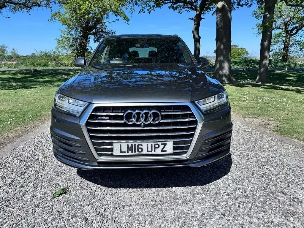 Używany Audi Q7 S-Line 2016 Szary SUV