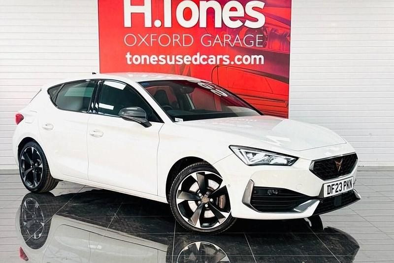 Used Cupra Leon VZ1 245 HP (180 kW) 2023 White Hatchback
