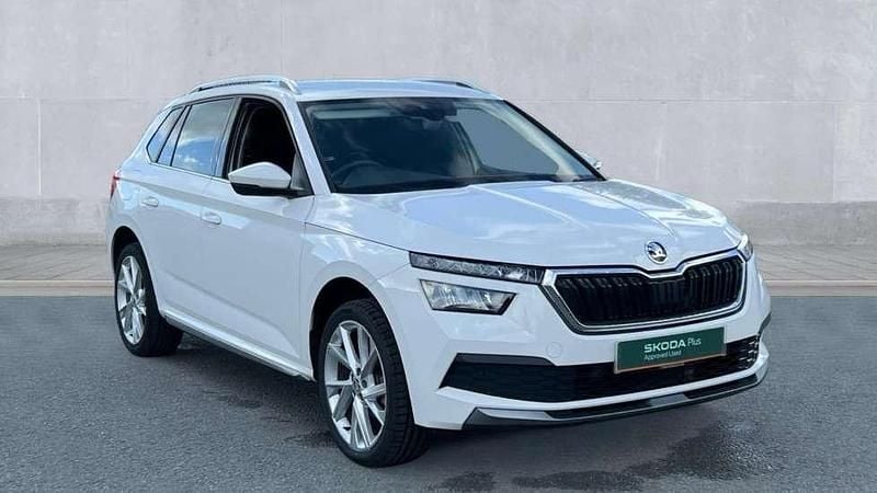 White Used 2023 Skoda Kamiq SE L Executive SUV | £18,980 (Fair price) - Image 1/4