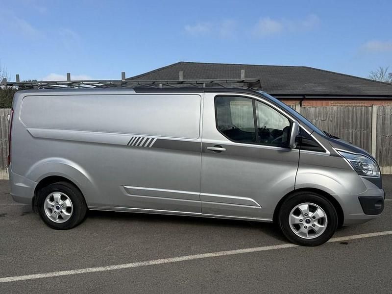 Used Ford Transit Custom Limited 170 HP (125 kW) 2017 Silver Van