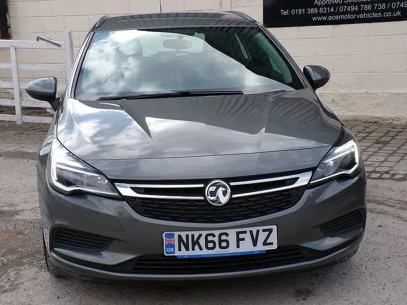 Used Vauxhall Astra Design Edition 2023 Grey Estate