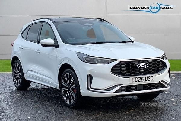 White Used 2025 Ford Kuga ST-Line X SUV | £30,975 (Expensive) - Image 1/4