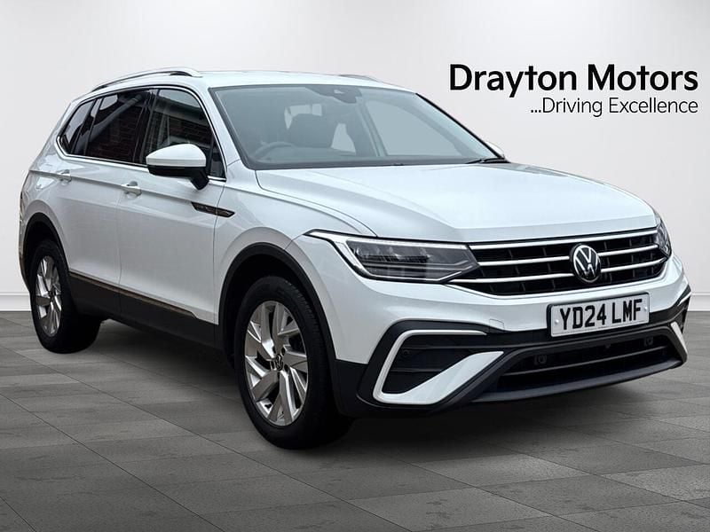 Used VW Tiguan Allspace Life 150 HP (110 kW) 2024 White SUV