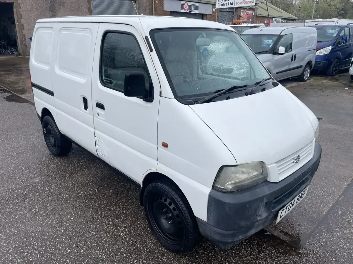 Used Suzuki Carry 2004 White Pickup