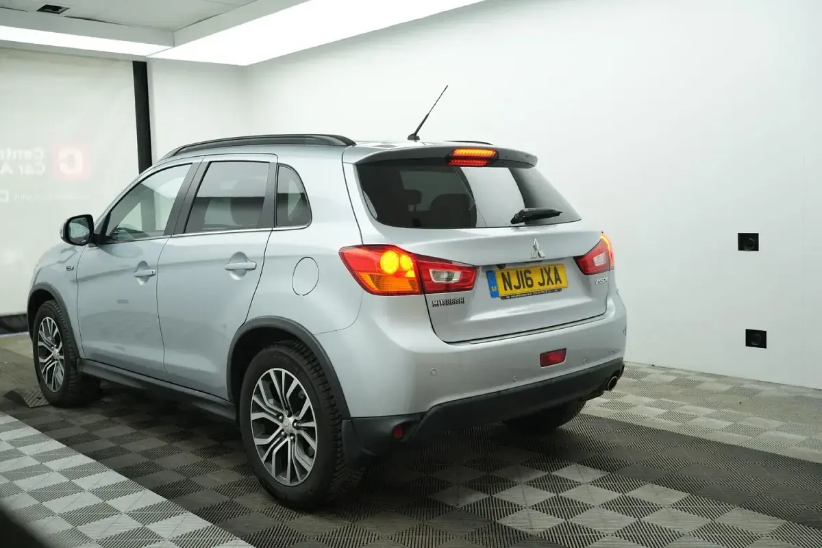 Used Mitsubishi ASX 147 HP (108 kW) 2016 Silver SUV