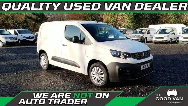 White Used 2020 Peugeot Partner MPV | £5,999 (Good price) - Image 1/4
