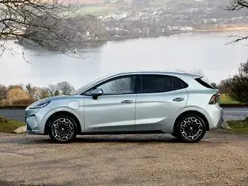 New MG MG4 EV 117 kW (160 HP) 2026 Green Hatchback