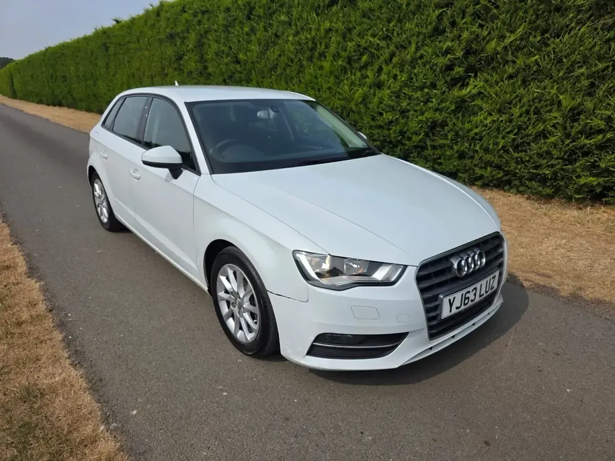Used Audi A3 Design 2013 White Hatchback