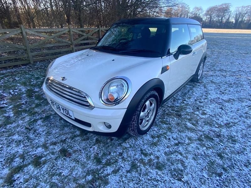 Used Mini Cooper Clubman 2009 White Estate
