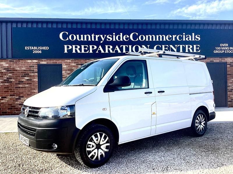 Used VW T6 115 HP (84 kW) 2015 White Van