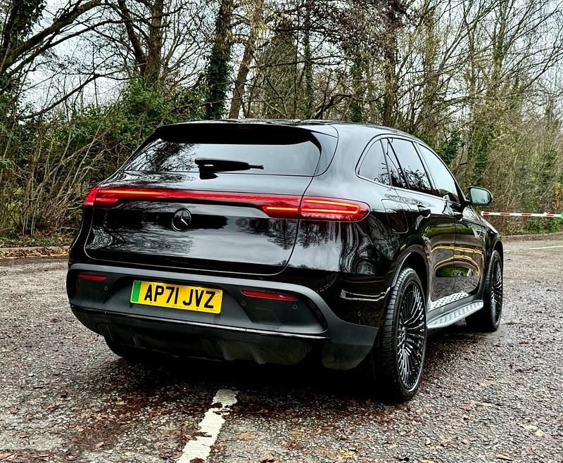 Used Mercedes EQC400 AMG Line Premium 300 kW (408 HP) 2022 Black SUV