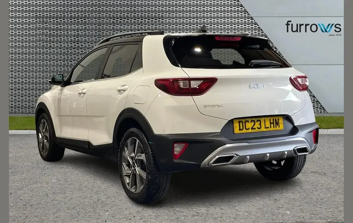 Used Kia Stonic GT-Line S 117 HP (86 kW) 2023 White SUV