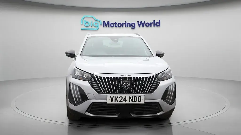Used Peugeot 2008 Allure 100 HP (73 kW) 2024 Grey SUV