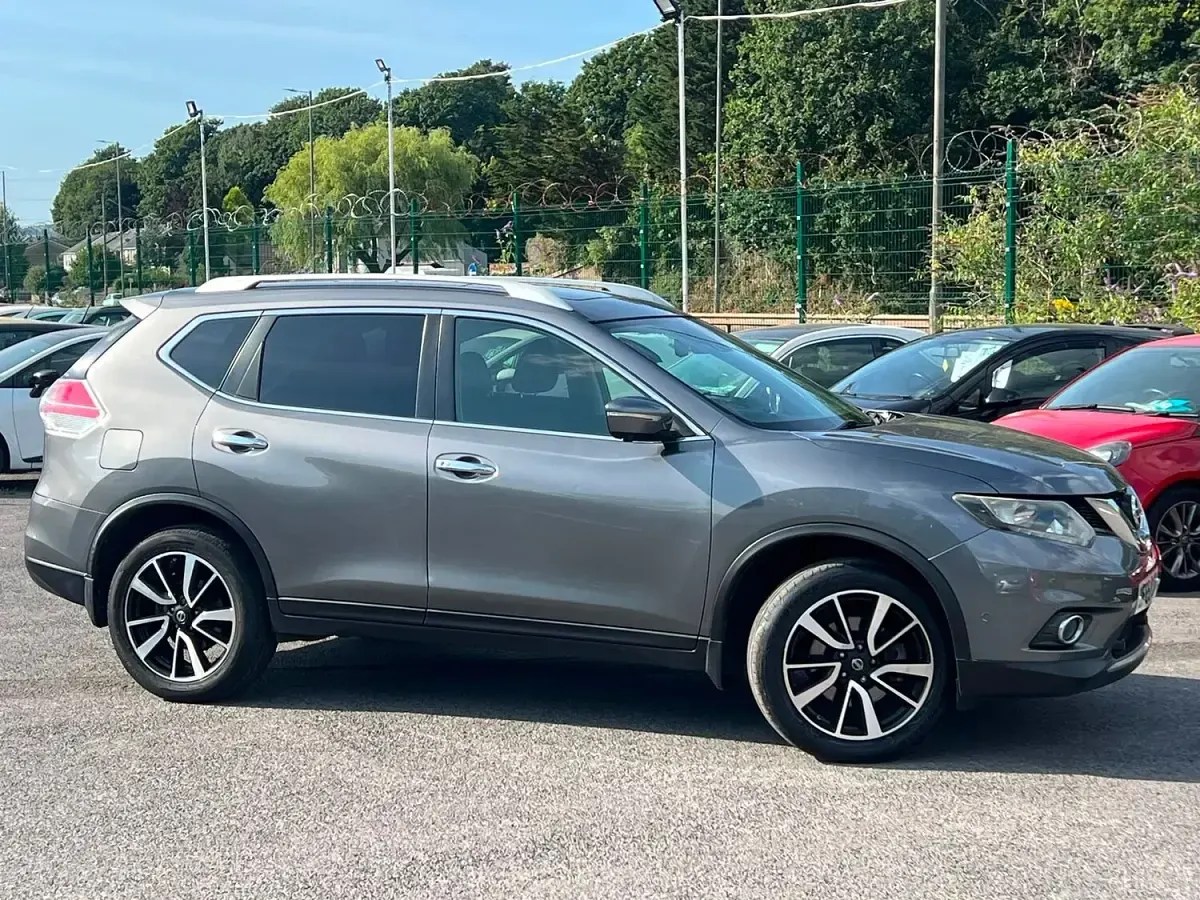 Used Nissan X-Trail N-TEC 130 HP (95 kW) 2015 Grey SUV