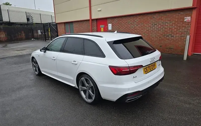 Used Audi A4 Black Edition 190 HP (139 kW) 2020 White Estate