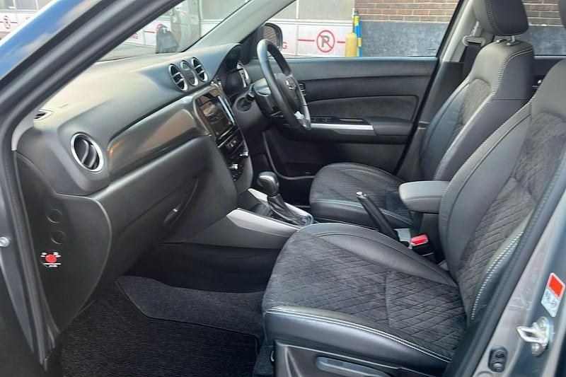 Used Suzuki Vitara SZ5 115 HP (84 kW) 2023 Grey Hatchback