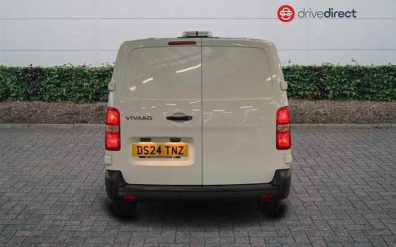 Used Vauxhall Vivaro 145 HP (106 kW) 2024 White MPV