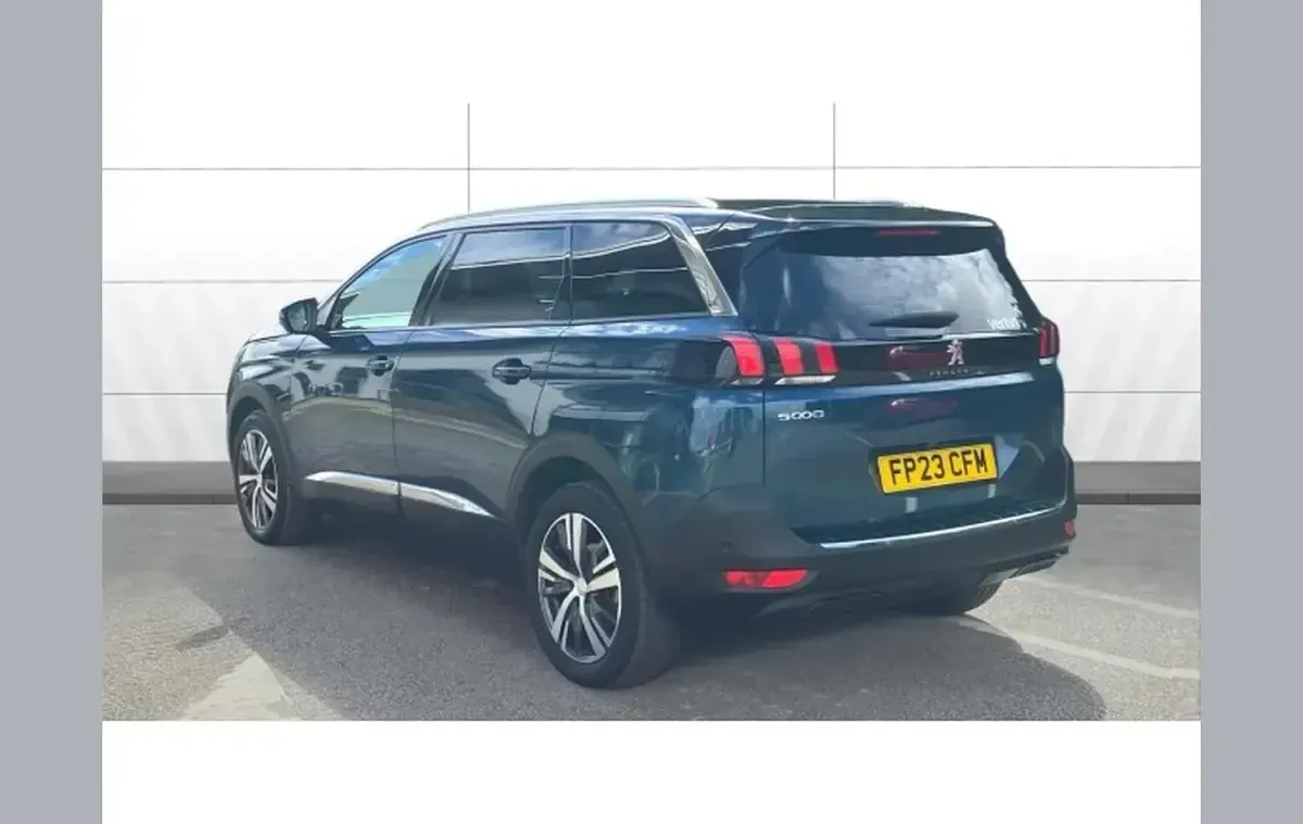 Used Peugeot 5008 Allure+ 131 HP (96 kW) 2023 Blue SUV