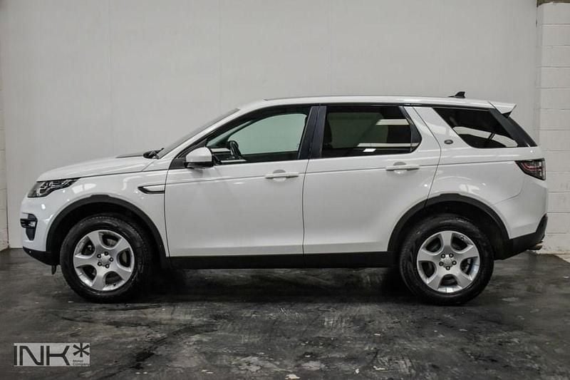 Used Land Rover Discovery Sport HSE 150 HP (110 kW) 2016 White SUV