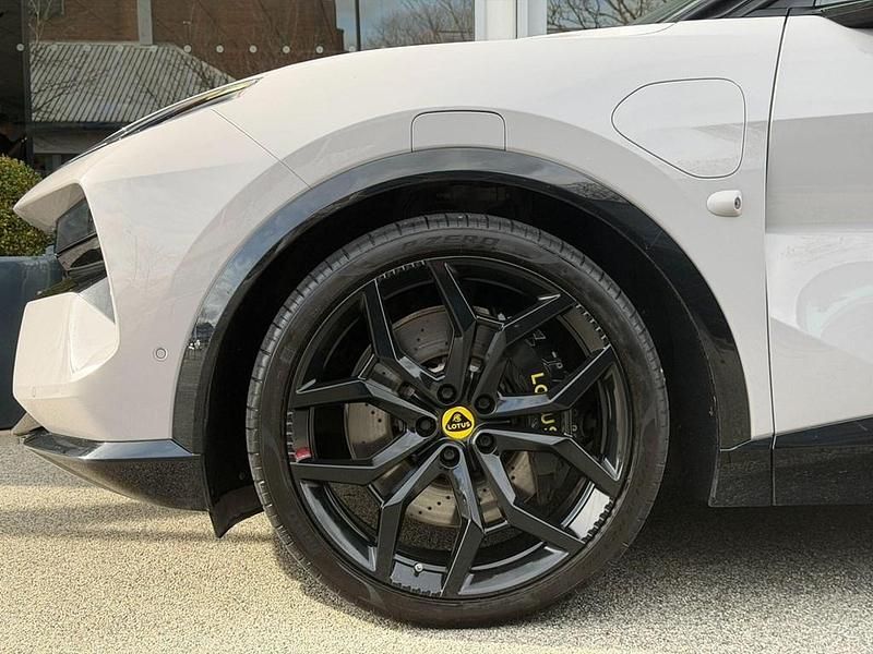 Used Lotus Eletre 449 kW (611 HP) 2023 SUV