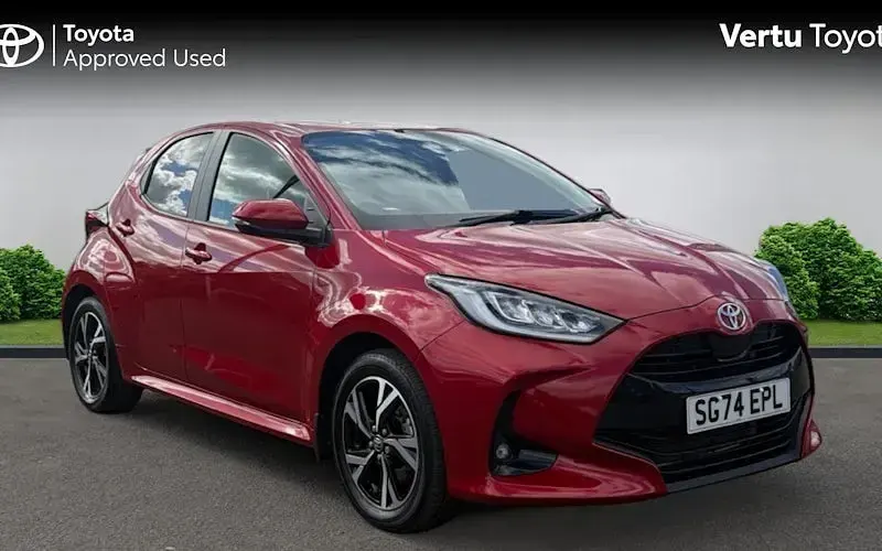 Used Toyota Yaris Hybrid Design 116 HP (85 kW) 2026 Hatchback