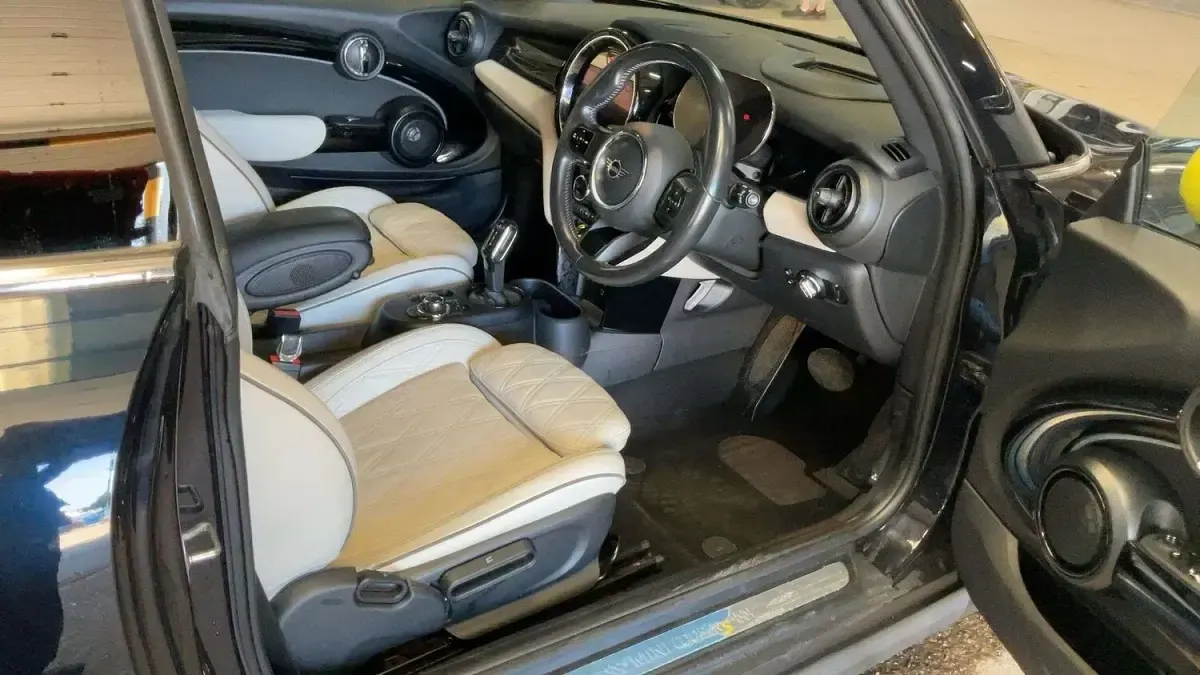 Used Mini Cooper S Hatch 135 kW (184 HP) 2021 Blue/black Hatchback