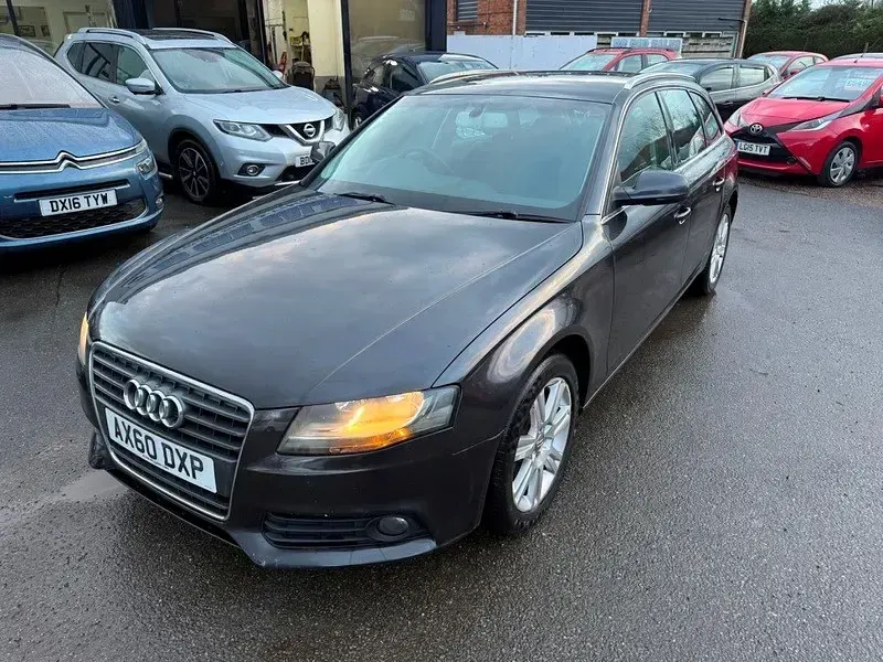 Second-hand Audi A4 143 CP (105 kW) 2011 Gri Break