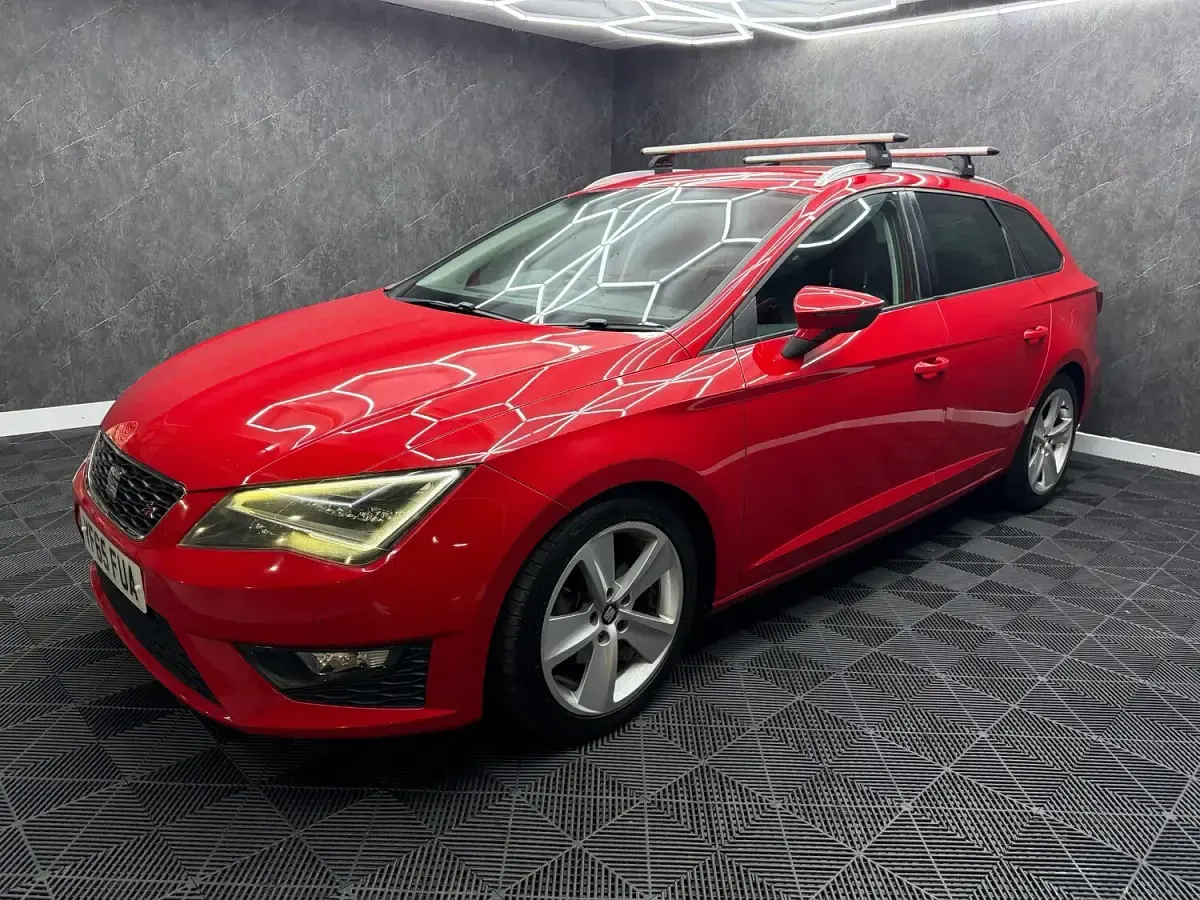 Used Seat Leon FR 184 HP (135 kW) 2015 Red Estate