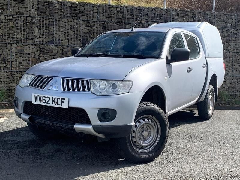 Used Mitsubishi L200 134 HP (98 kW) 2012 Silver Pickup
