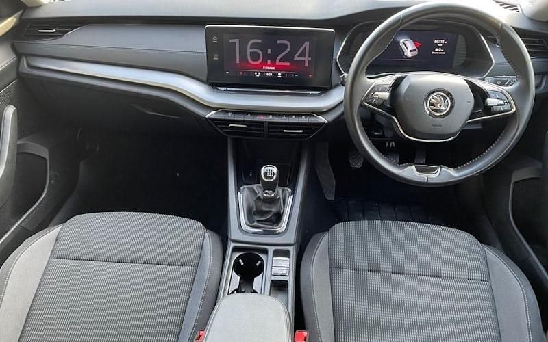 Usado Skoda Octavia SE Technology 110 CV (80 kW) 2023 Negro Familiar