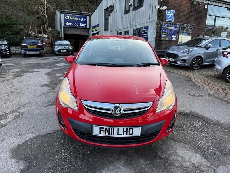 Used Vauxhall Corsa Excite 75 HP (55 kW) 2011 Red Hatchback