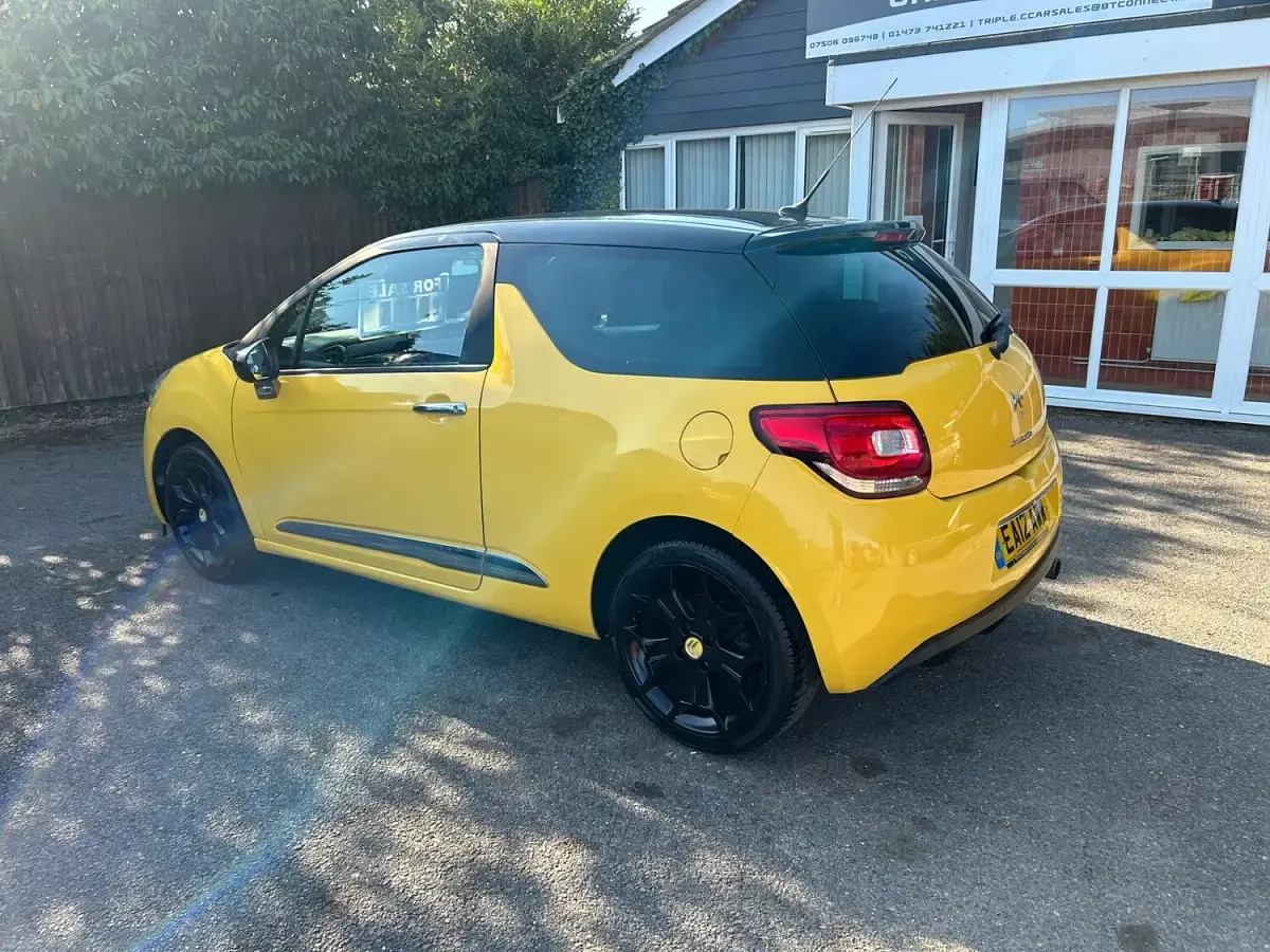 Used Citroën DS3 2012 Yellow Hatchback
