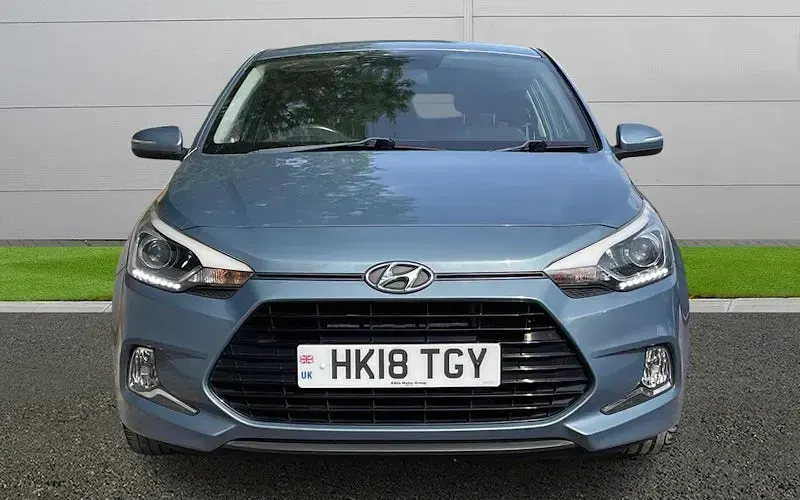 Used Hyundai i20 Premium 101 HP (74 kW) 2018 Hatchback