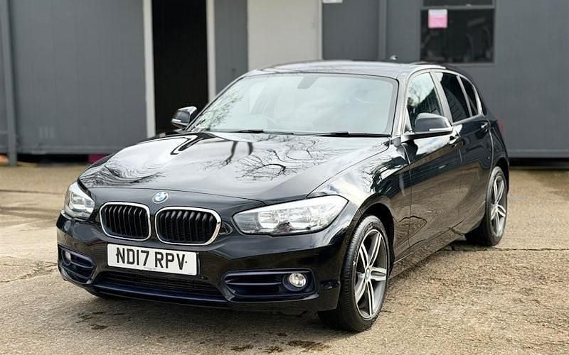 Used BMW 118 Sport Line 150 HP (110 kW) 2017 Black Hatchback