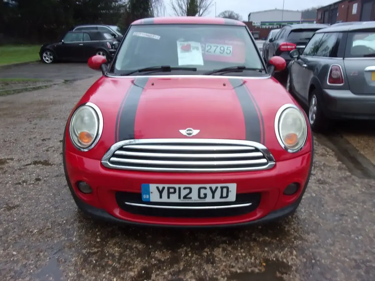Used Mini Cooper D Hatch 110 HP (80 kW) 2012 Red Hatchback