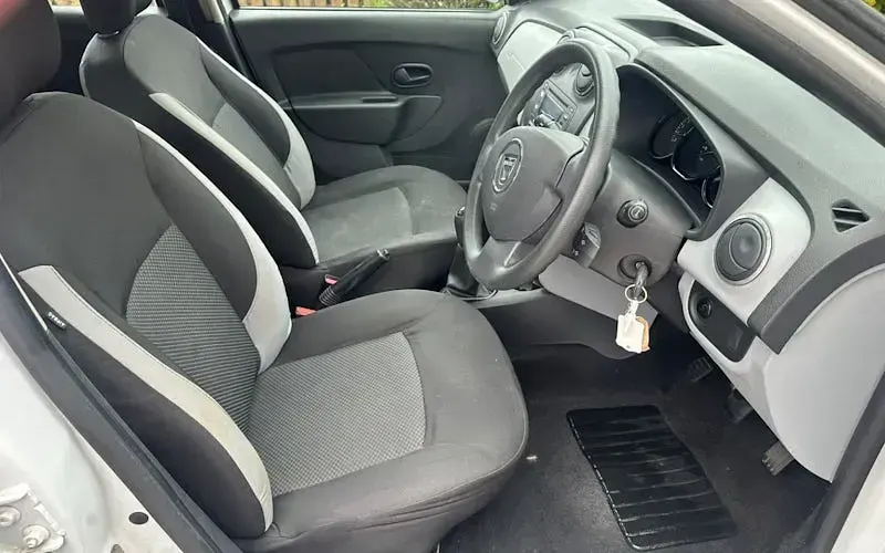 Used Dacia Sandero Ambiance 75 HP (55 kW) 2015 Hatchback