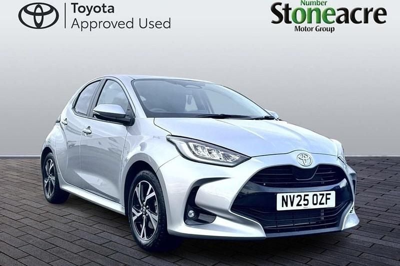 Used Toyota Yaris Hybrid Design 116 HP (85 kW) 2025