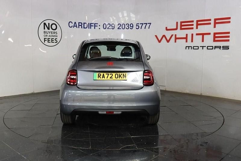 Used Fiat 500e Red 86 kW (118 HP) 2023 Grey Hatchback