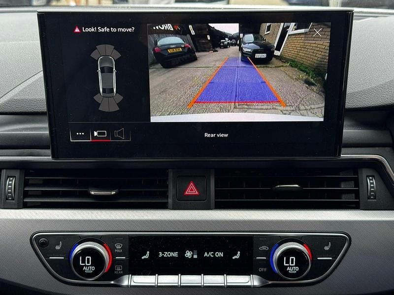 Used Audi A4 Sport 163 HP (119 kW) 2021 White Sedan