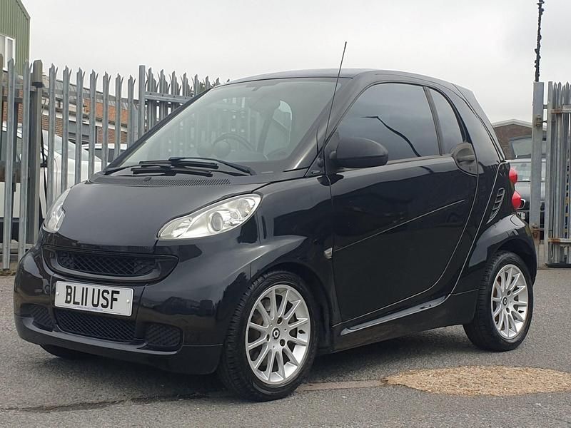 Black Used 2011 Smart ForTwo Coupé Passion Coupe | £3,495 (Fair price) - Image 1/4