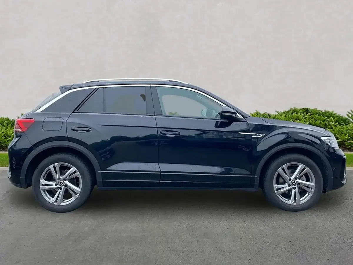 Used VW T-Roc R-line 150 HP (110 kW) 2025 Grey SUV