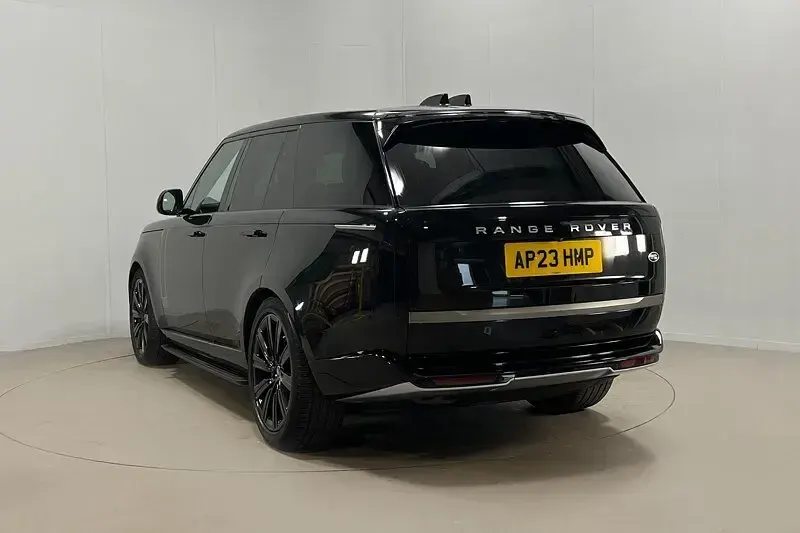 Usado Land Rover Range Rover HSE 295 CV (216 kW) 2023 Negro SUV