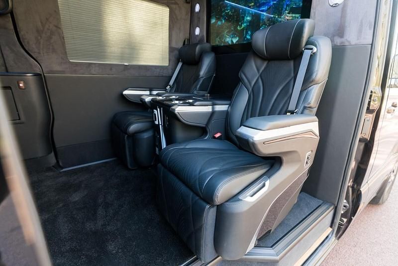 Begagnad Mercedes Sprinter 2024 Van