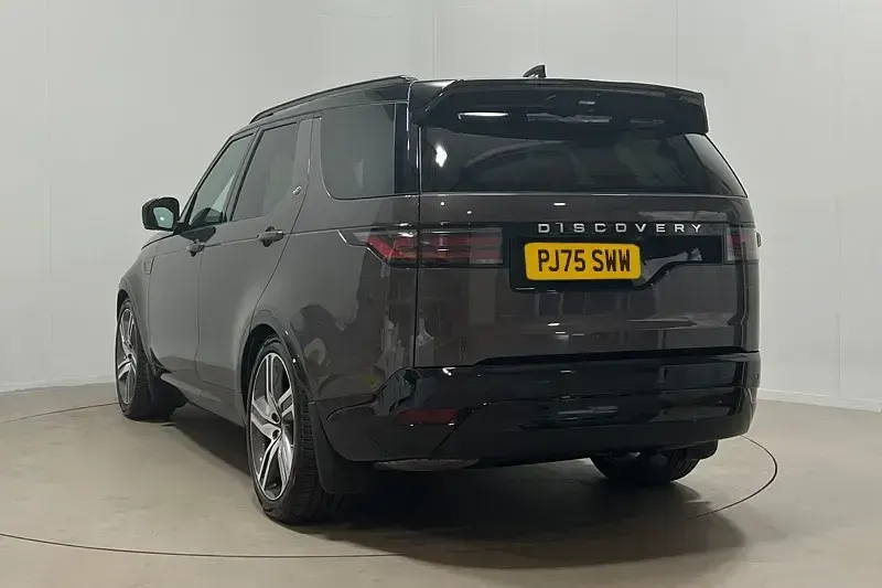 Used Land Rover Discovery 345 HP (253 kW) 2025 Grey SUV