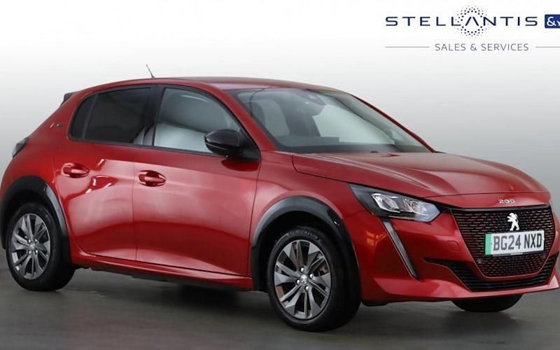 Red Used 2023 Peugeot e-208 Allure+ Hatchback | £14,019 (Fair price) - Image 1/4
