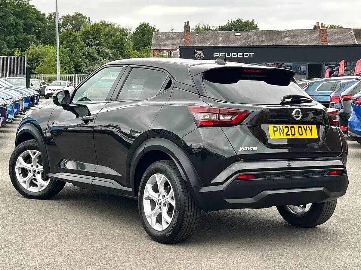 Used Nissan Juke N-Connecta 117 HP (86 kW) 2020 Black SUV