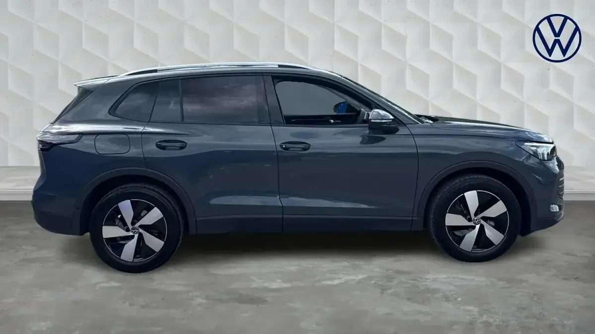 Used VW Tiguan Match 150 HP (110 kW) 2025 Grey SUV