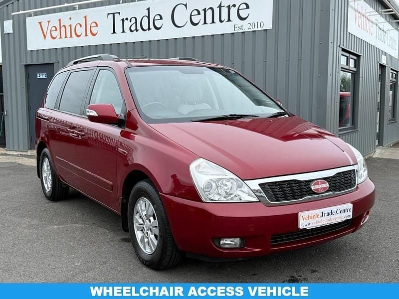 Red Used 2011 Kia Sedona 2 MPV | £6,499 - Image 1/4