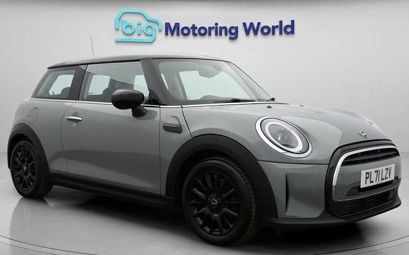 Used Mini Cooper Classic 136 HP (100 kW) 2022 Hatchback