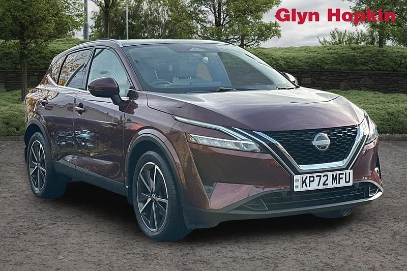 Red Used 2022 Nissan Qashqai Tekna SUV | £17,405 (Fair price) - Image 1/4